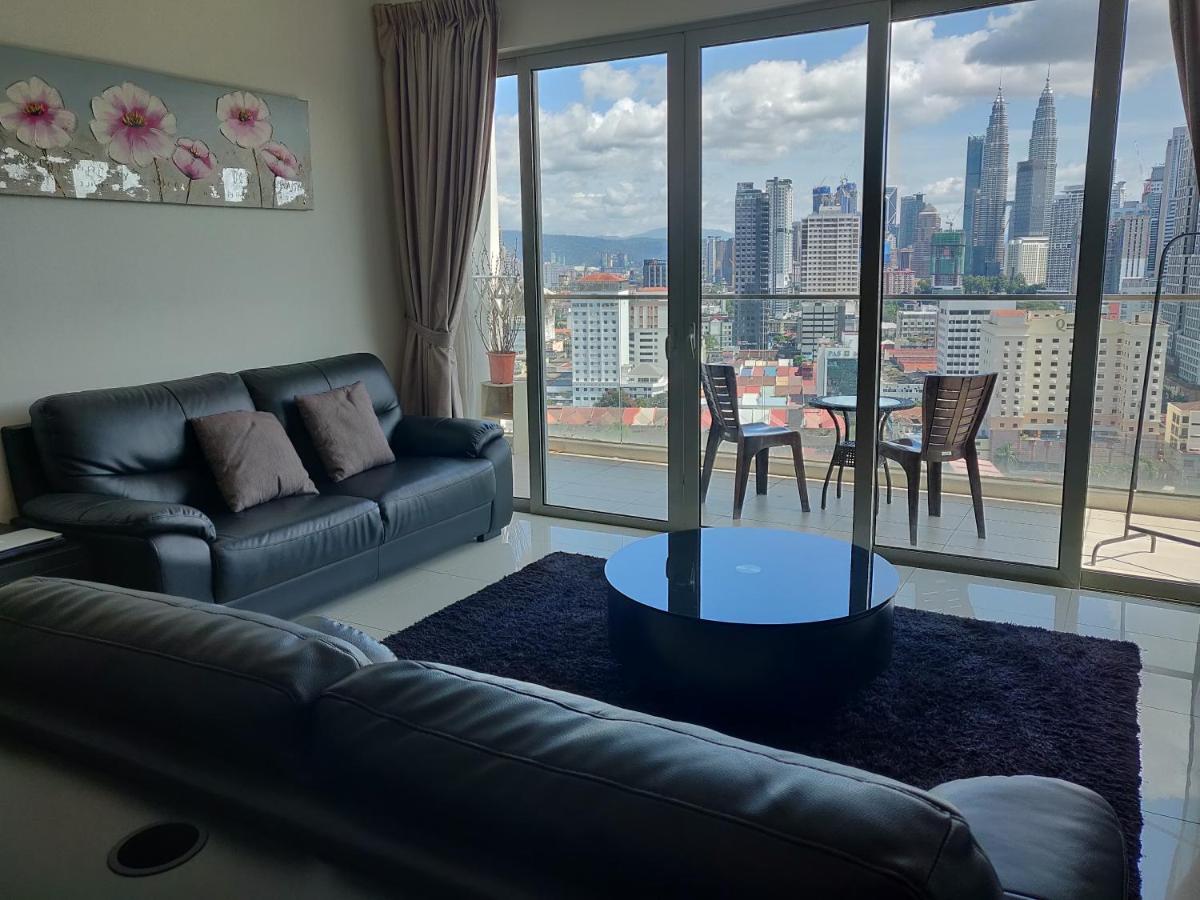 Regalia Residences By 109 Suites Kuala Lumpur Exterior photo